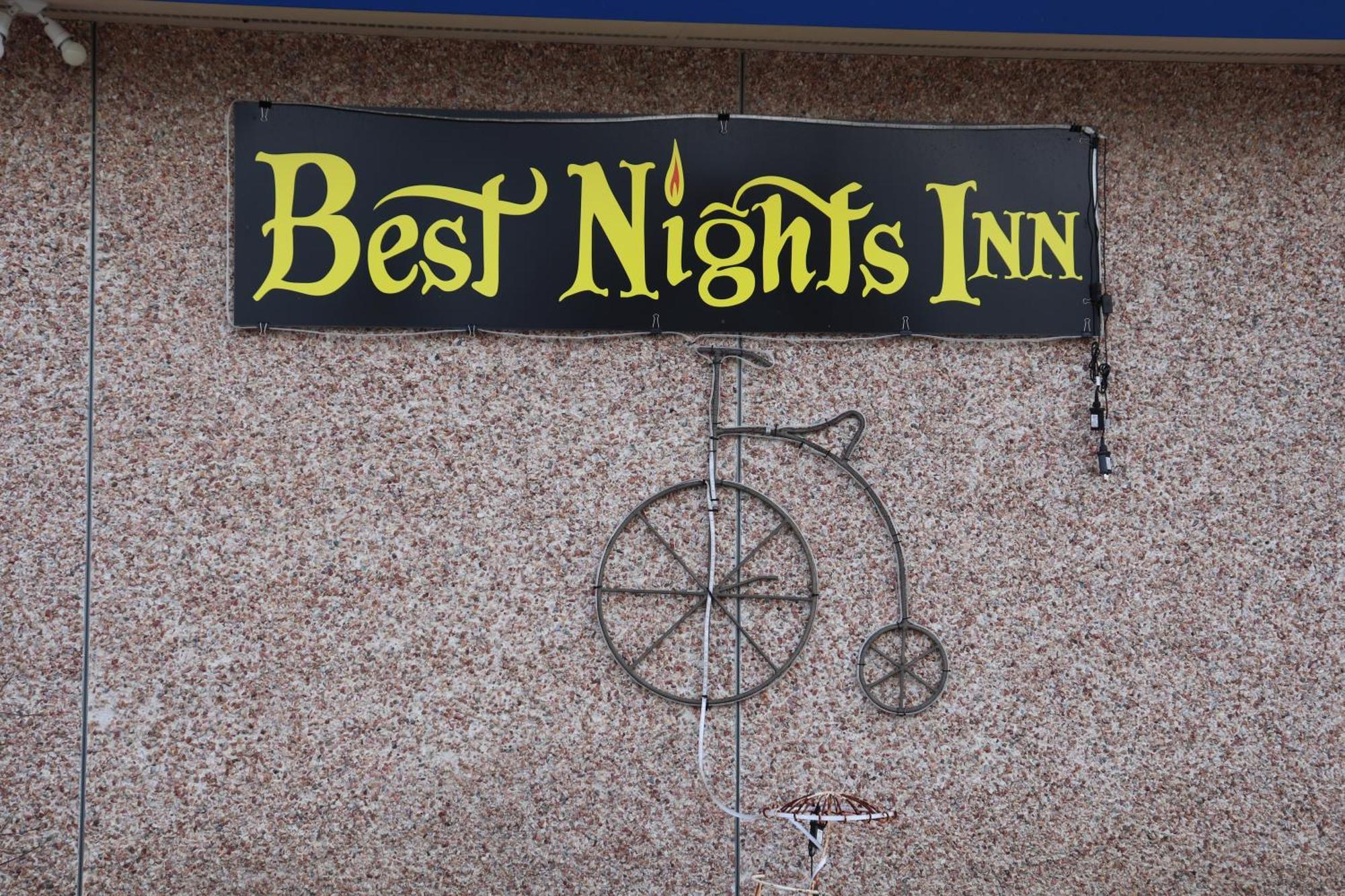 Best Nights Inn - Sparta Экстерьер фото